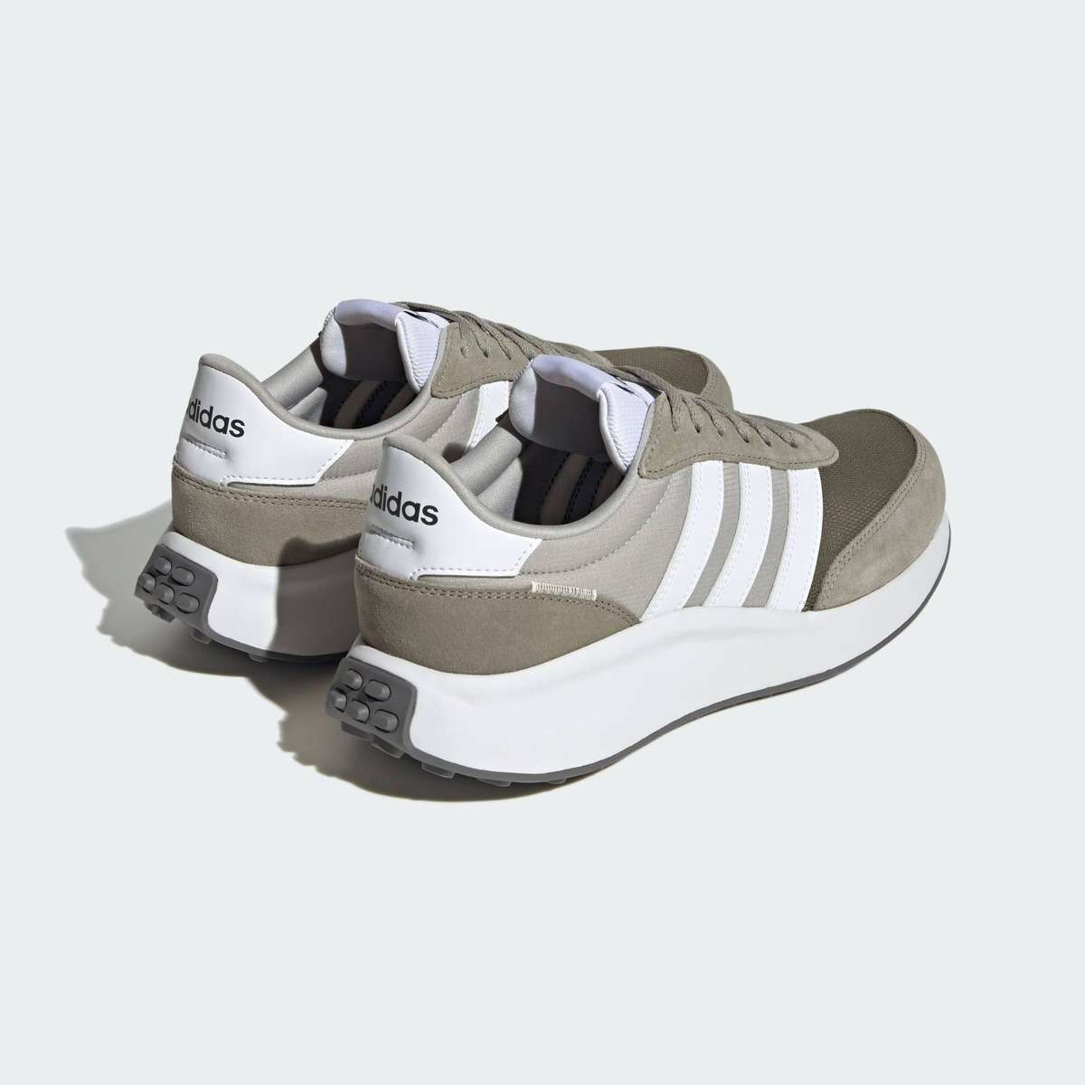 adidas Men`s RUN 70s Lifestyle ID1872