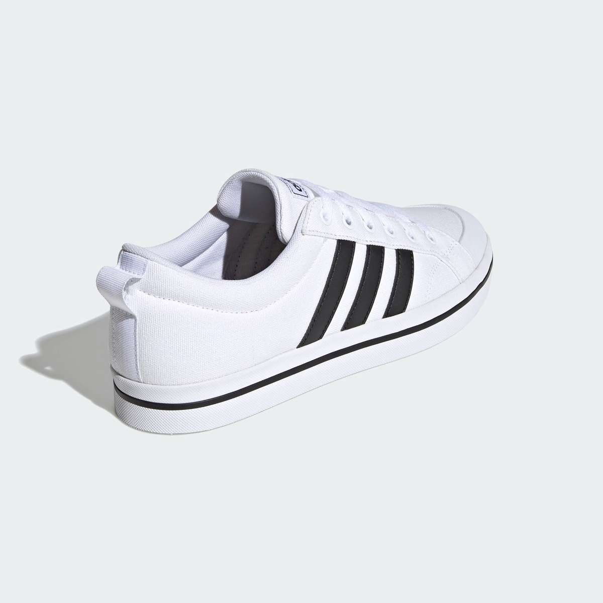 adidas Men`s BRAVADA Cloud White / Core Black FV8086 Size UK 10 (SA 10)