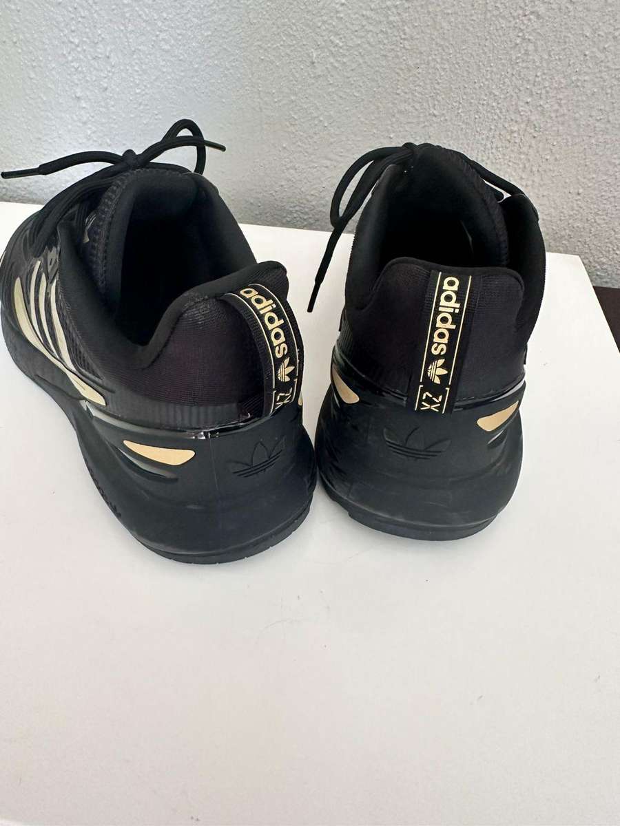 adidas Men`s ZX 2K Boost 2.0 Black/ Gold PREOWNED GZ7743 Size UK 8 (SA 8)