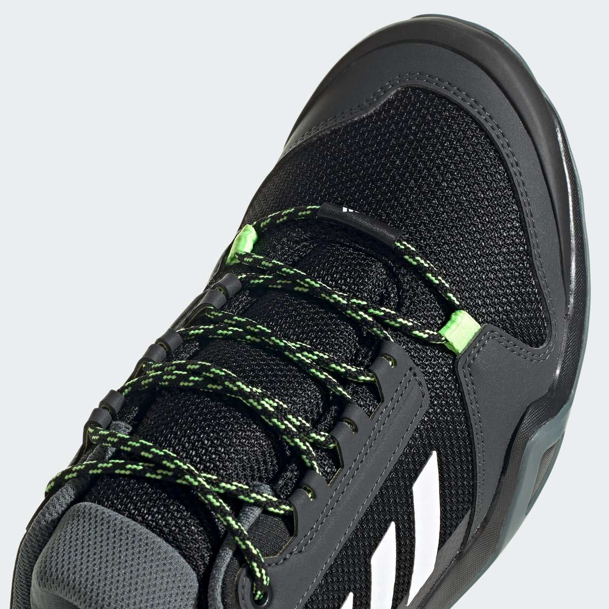 adidas TERREX Men`s AX3 Hiking FX4575