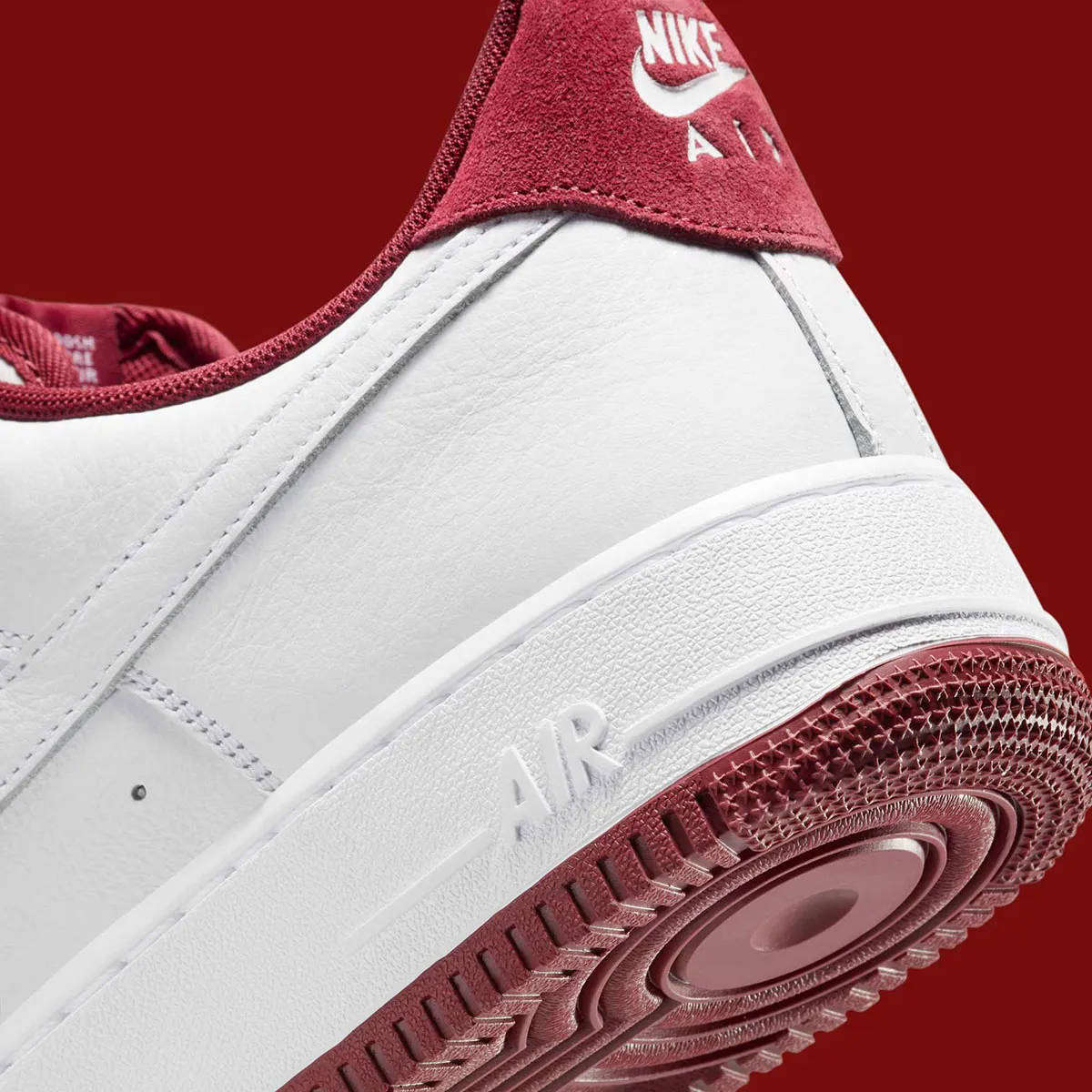 Nike Air Force 1 '07 LV8 White Red HM9483 100 Spring 2025