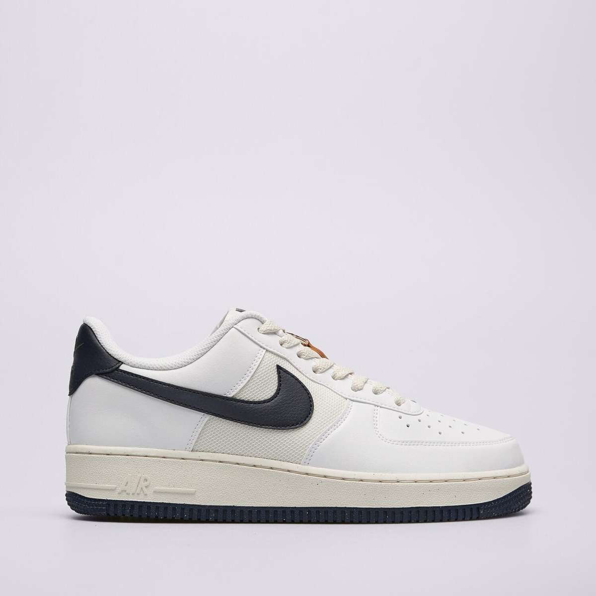 Nike Men's Air Force 1 '07 HF4298 100