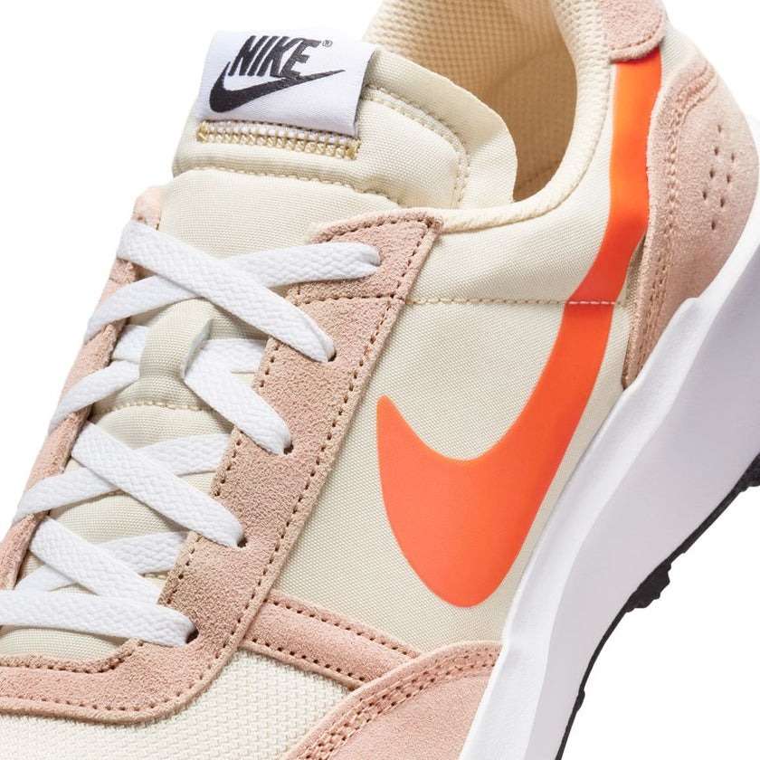 Nike Men`s Waffle Trainer Hemp Safety Orange FJ4195 200 Size UK 12 (SA 12)
