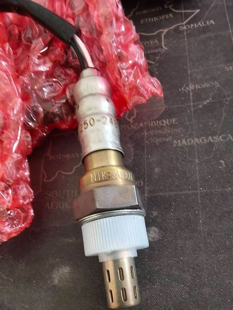 Mazda 6 Oxygen sensor 4 Wires  250-25859 25024714 2344264 35034603