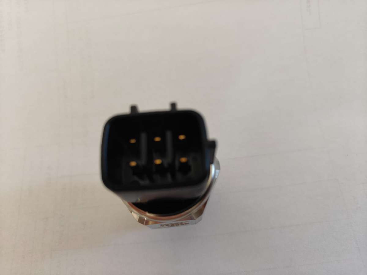 Toyota Fuel Pressure Sensor Toyota Part 89458-60010 499000-6080 6pins D-4D Prado Hilux Hiace