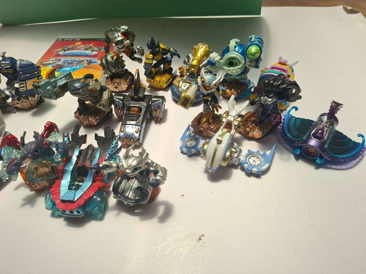 Skylanders SuperChargers Massive PS3 Bundle - 11 Matched Pairs + Rare Light/Dark & Dark Spitfire