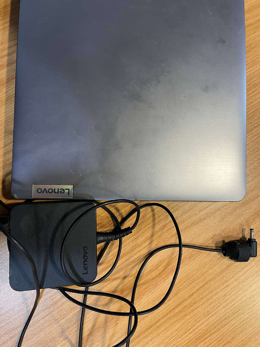 lenovo ideapad i5 1135g7 8gb ram 512gb ssd
