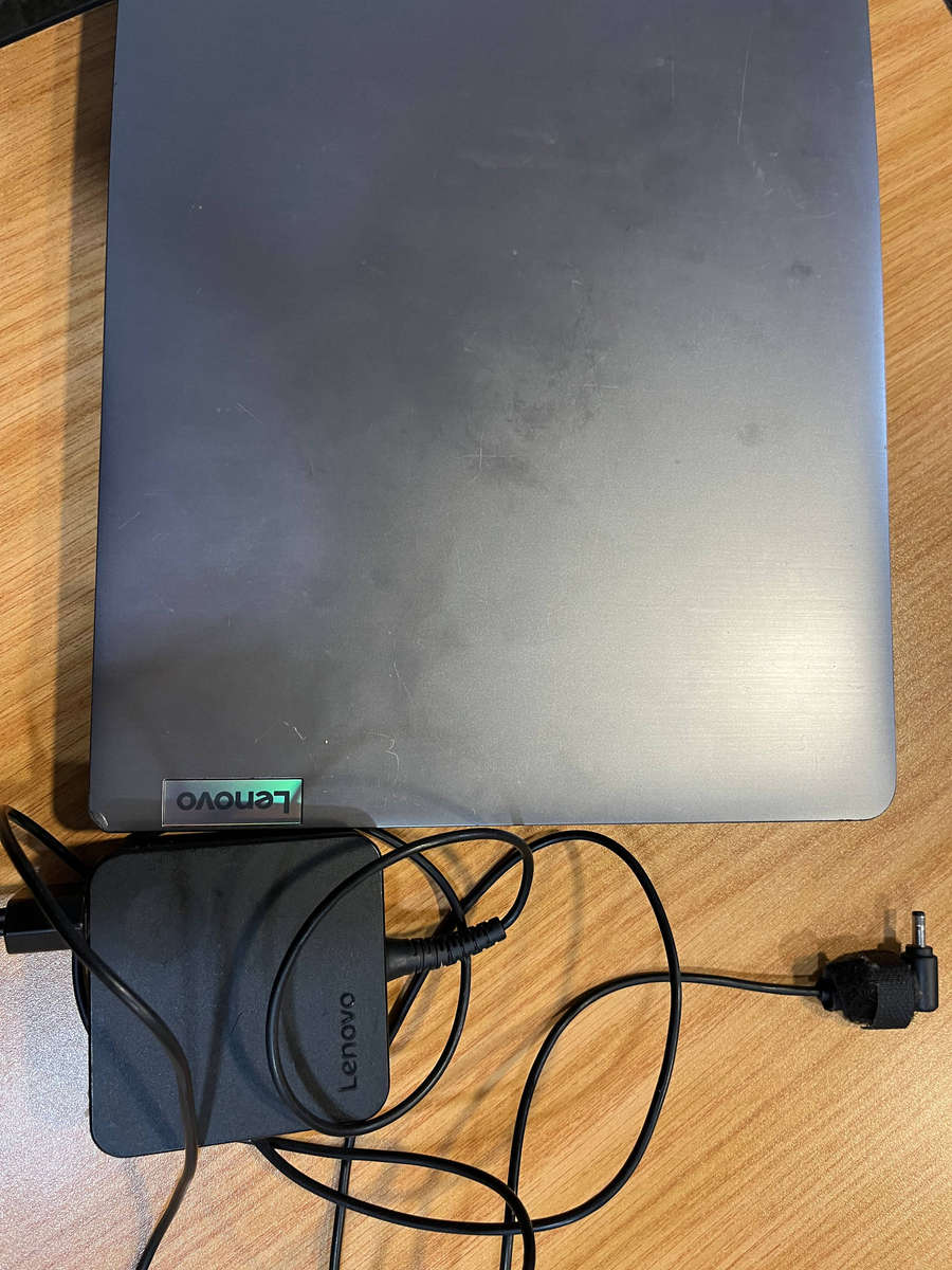 lenovo ideapad i5 1135g7 8gb ram 512gb ssd