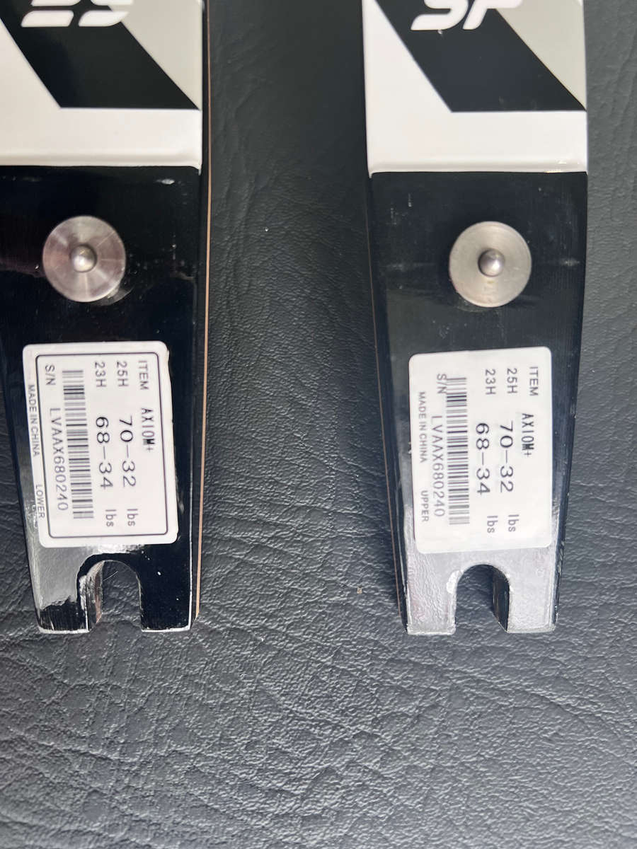 PROFESSIONAL RECURVE BOW LOT FOR BEGINNER - ADULT - RIGHT HAND