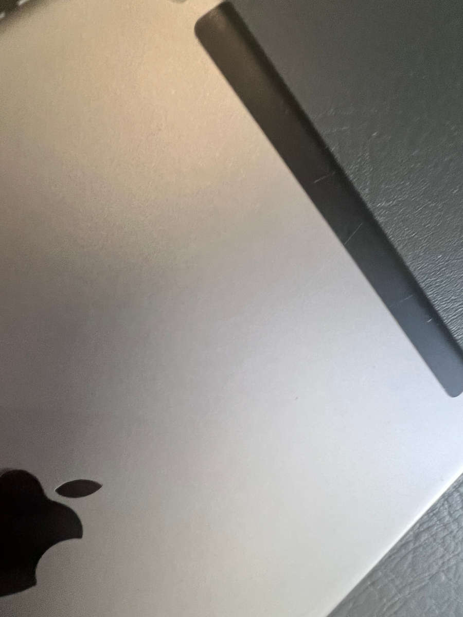 IPAD AIR 1 - 16GB - CELLULAR AND WI-FI