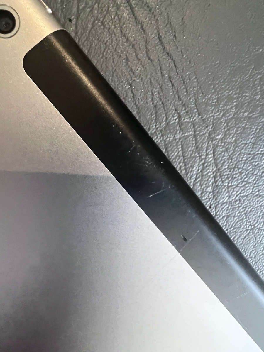 IPAD AIR 1 - 16GB - CELLULAR AND WI-FI