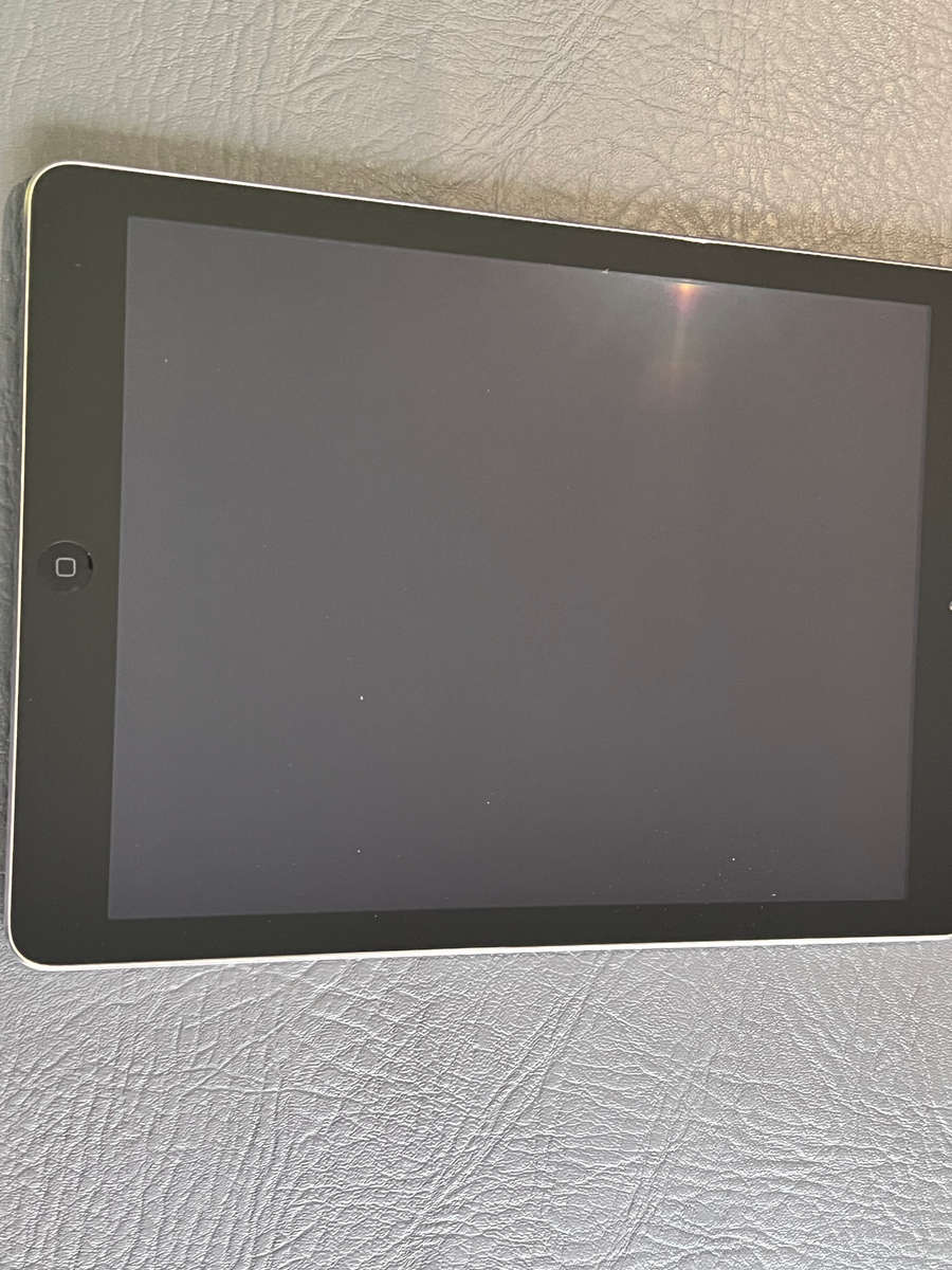 IPAD AIR 1 - 16GB - CELLULAR AND WI-FI