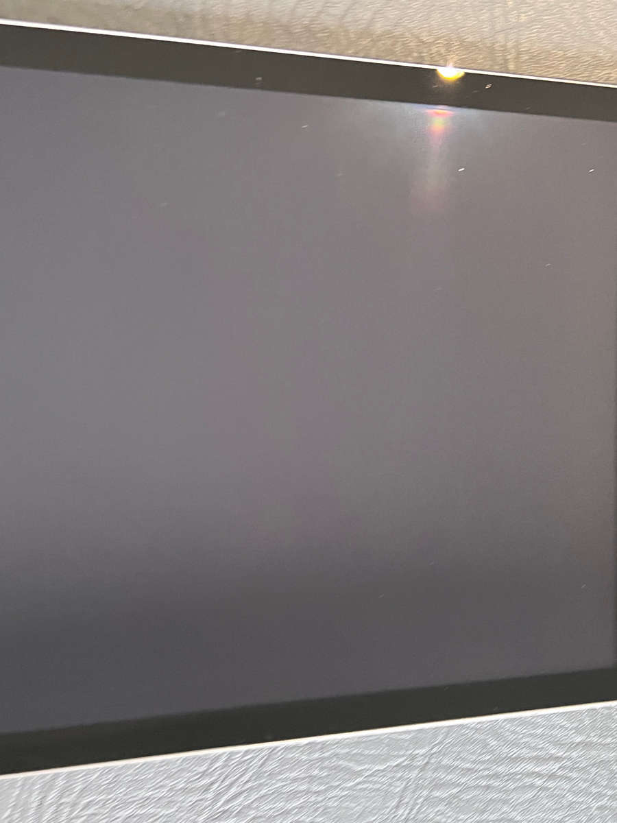 IPAD AIR 1 - 16GB - CELLULAR AND WI-FI