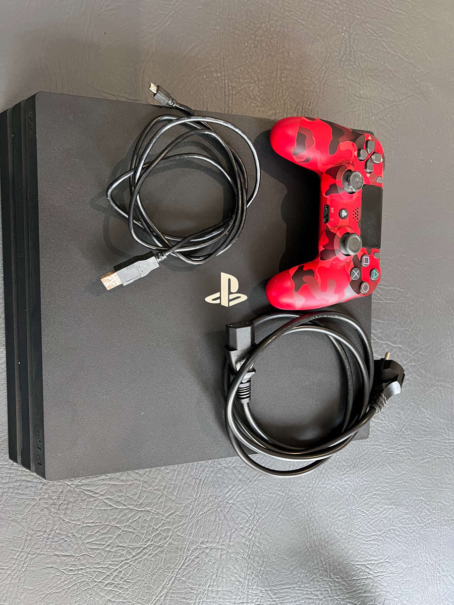 SONY PLAYSTATION 4 PRO - 1TB - 4K Gaming - MODEL CUH-7016B - PLEASE READ