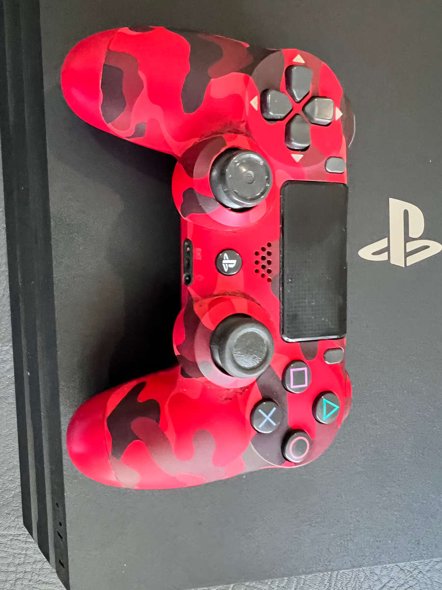 SONY PLAYSTATION 4 PRO - 1TB - 4K Gaming - MODEL CUH-7016B - PLEASE READ