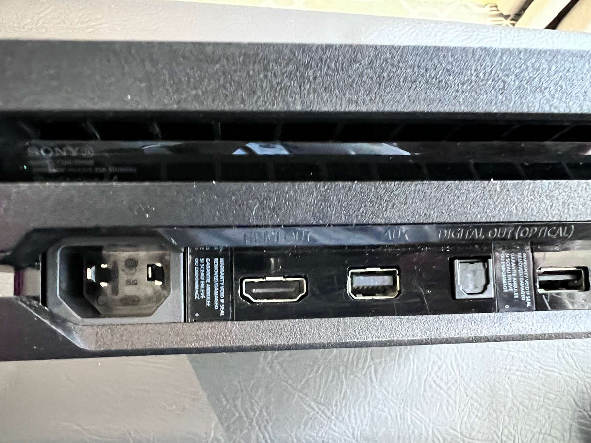 SONY PLAYSTATION 4 PRO - 1TB - 4K Gaming - MODEL CUH-7016B - PLEASE READ