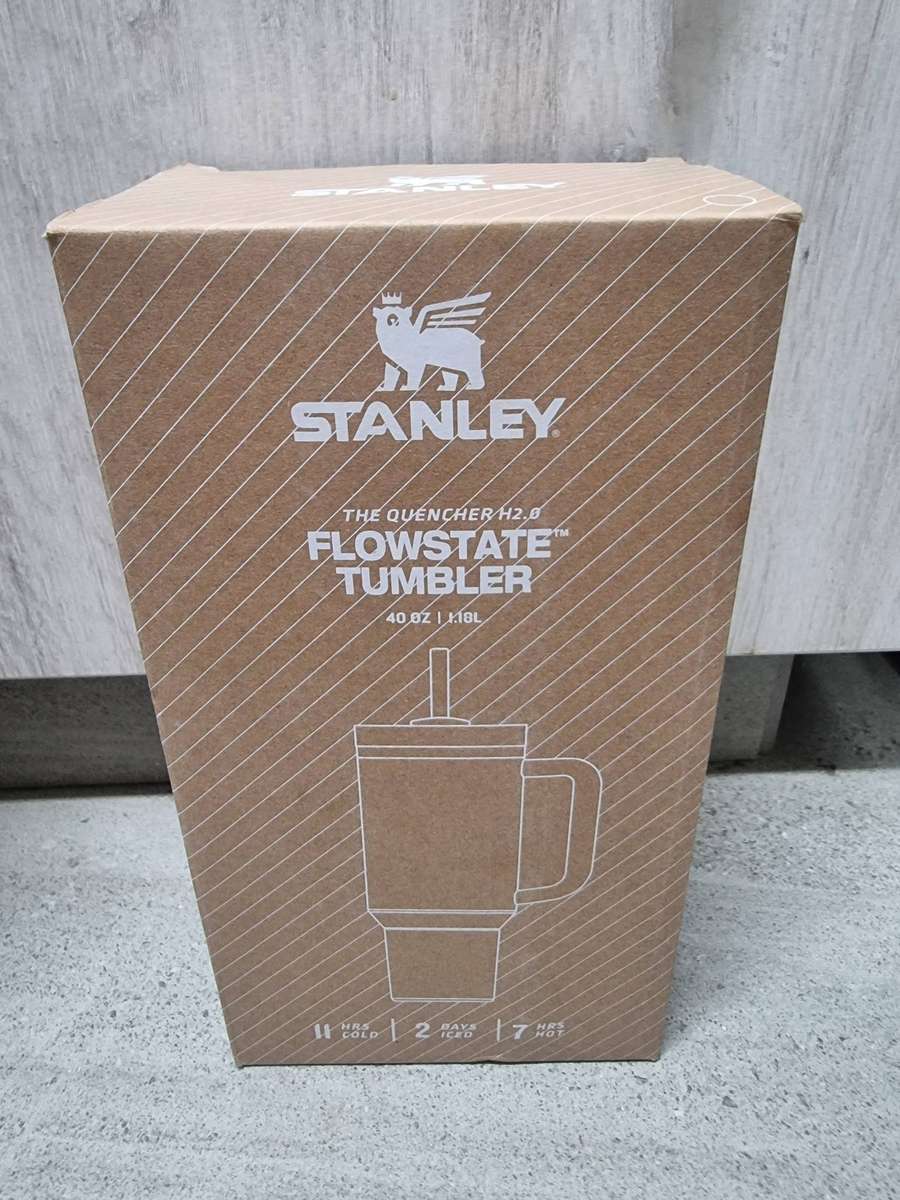 Late entry Super Bargain  Stanley The Quencher FlowState Tumbler, 1.18L