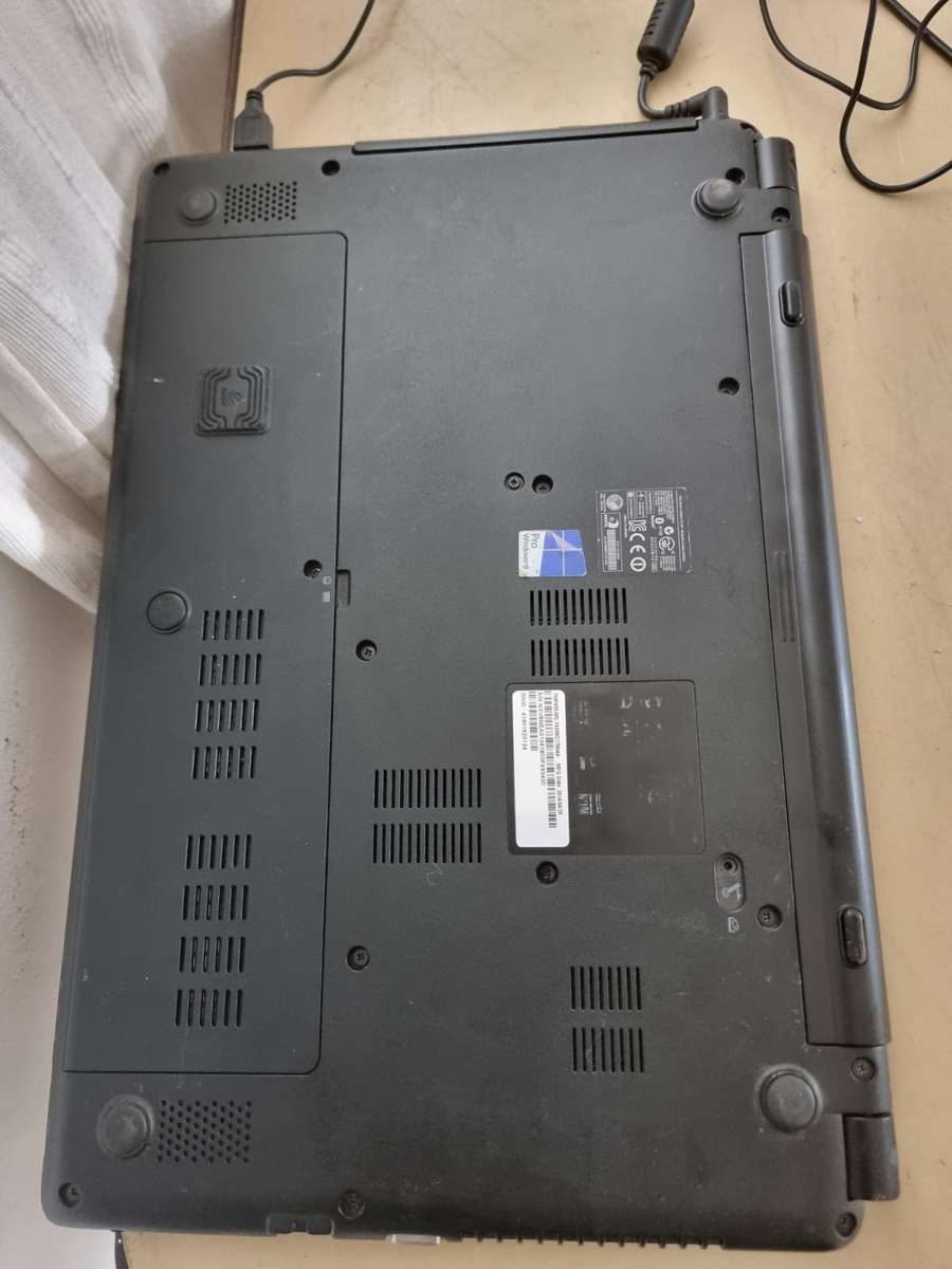 Superfast bargain Acer travelmate i5 ssd hhd 8gb ram 64bit Windows 10