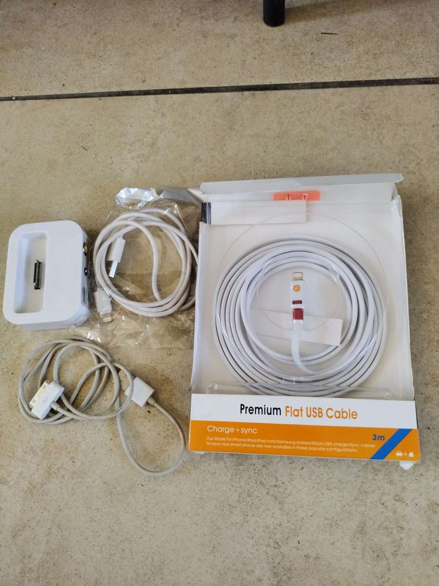 bargain bin mixed lot of electronics