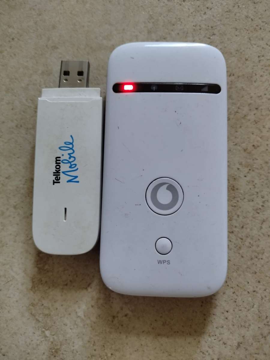 bargain bin mixed lot of electronics