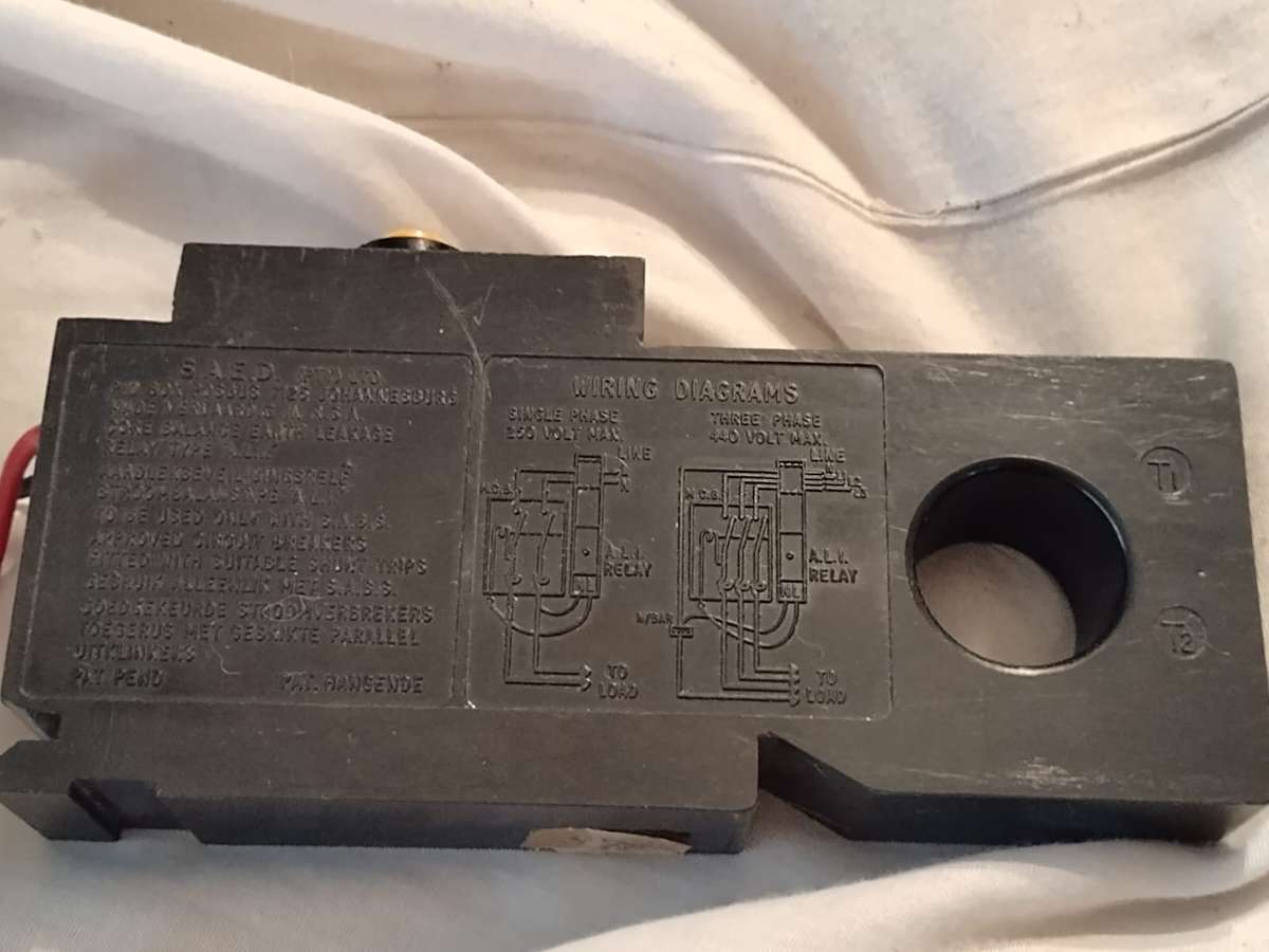 bargain bin mixed lot of electrical breakers