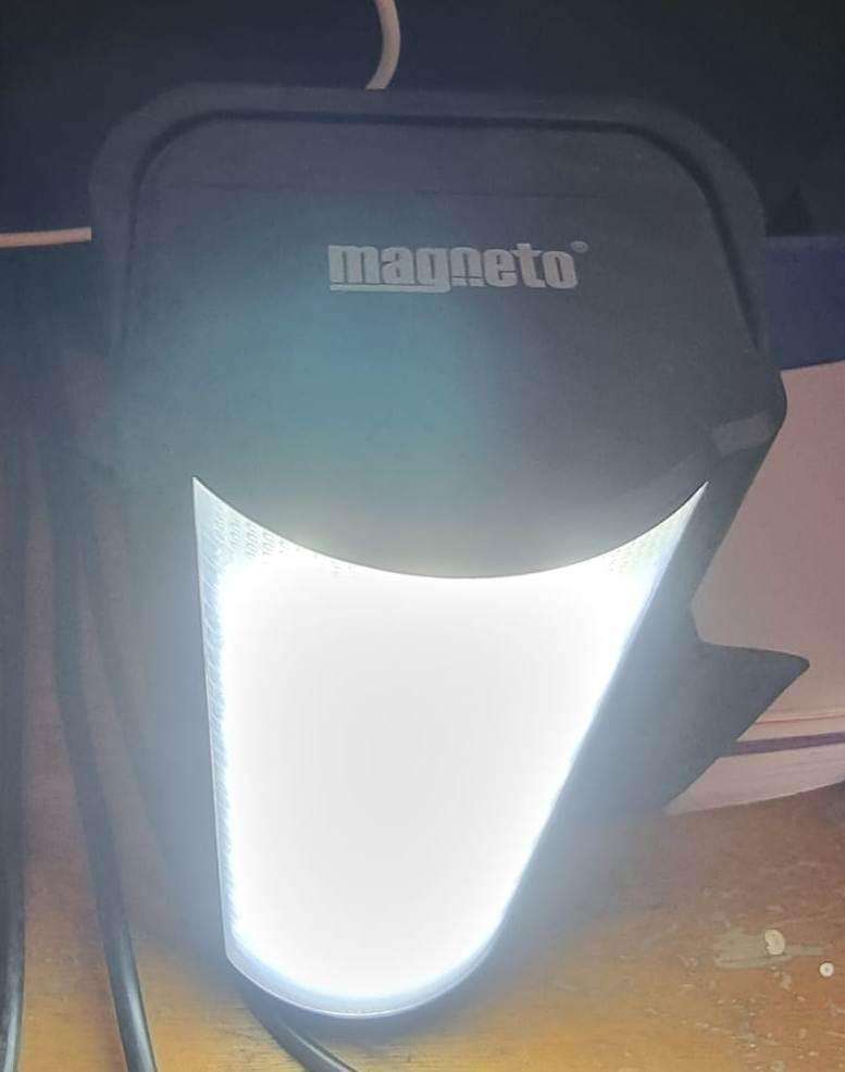 rechargeable led and solar light combo