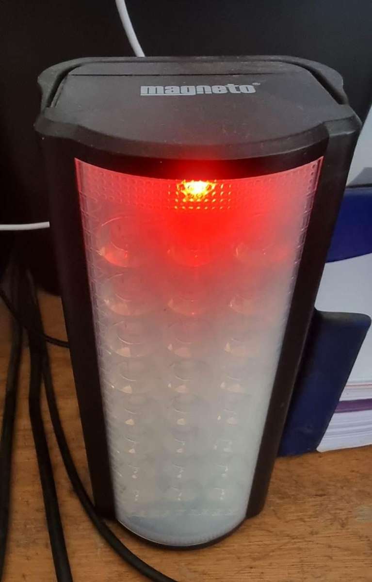 rechargeable led and solar light combo