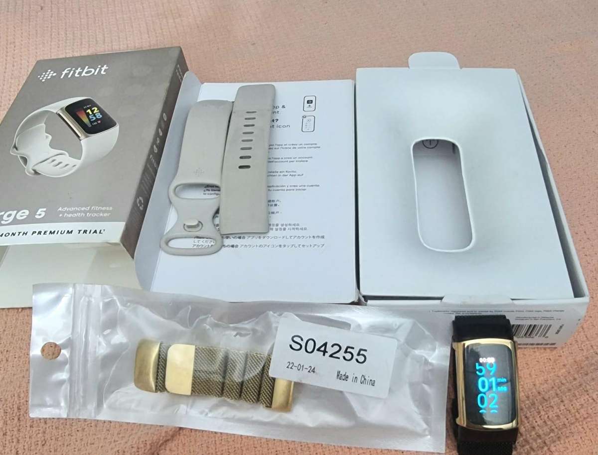 bargain bin mixed  fitbit lot