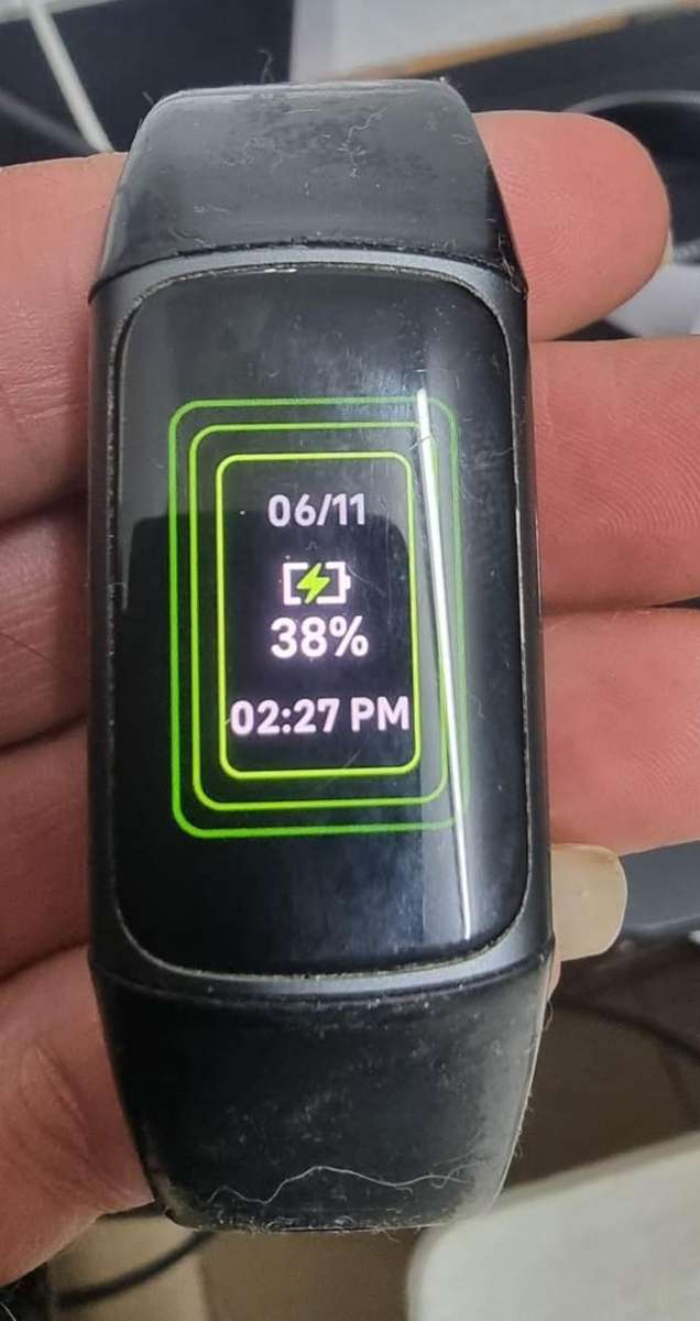 bargain bin mixed  fitbit lot