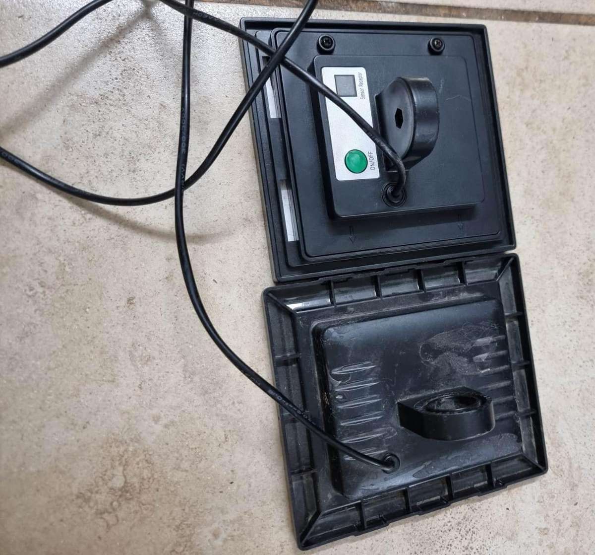 rechargeable led and solar light combo