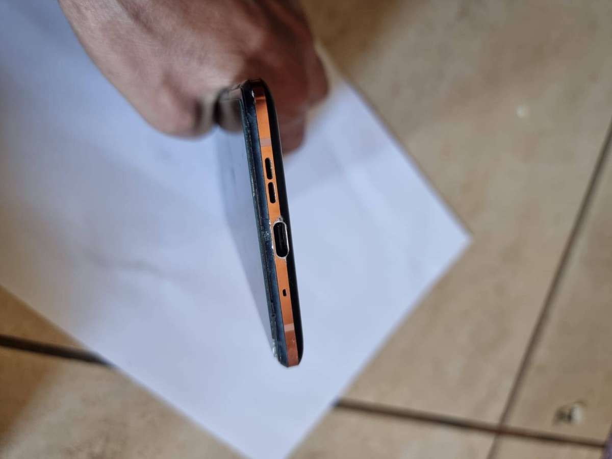 NOKIA 7 Plus 64GB Smartphone 4GB Ram Andriod 10*