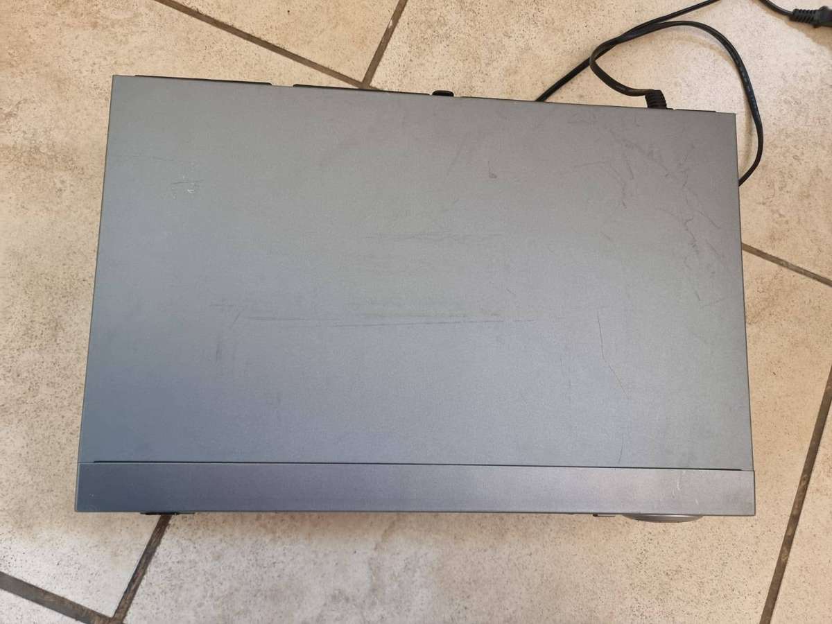 JVC Video casette recorder HR J677MS