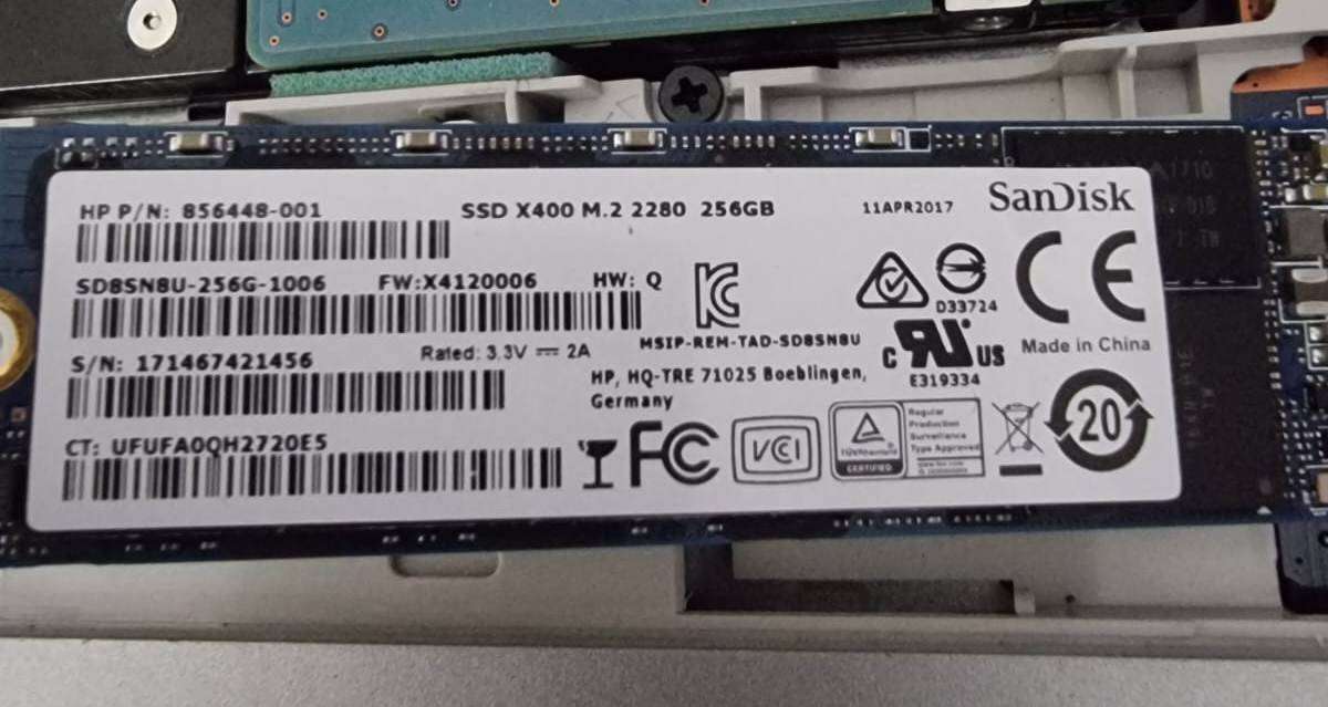 HP Proboo 450 04 1TB hhd 8gb ram 64bit Windows 10