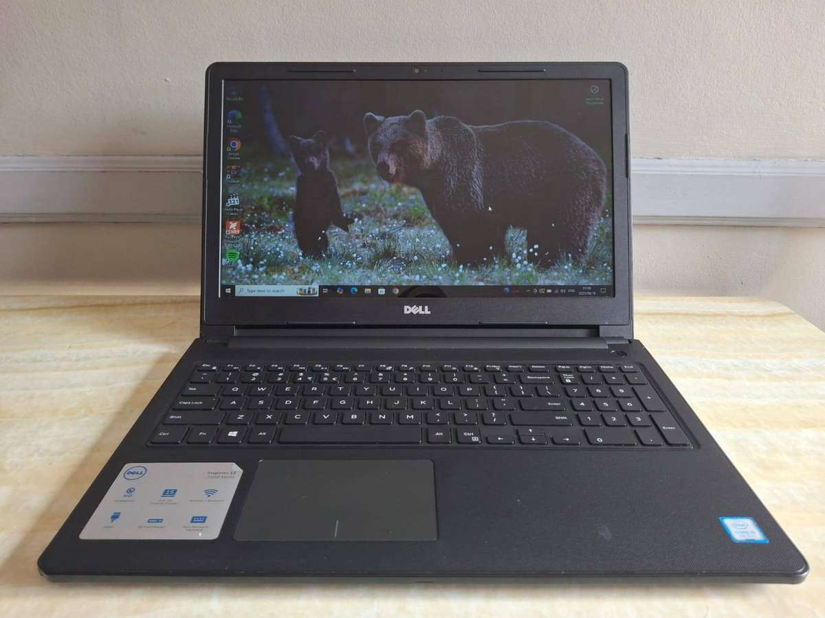 Dell I5-7200 2.5Ghz CPU - 8GB Ram - 256SSD - 15" LCD Screen - Excellent Battery + Backpack Carry Bag
