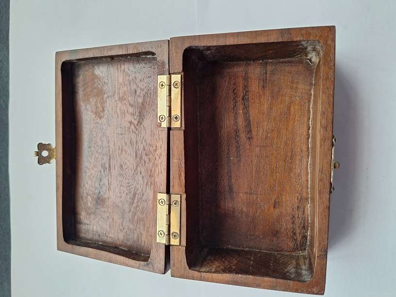 Small wooden box