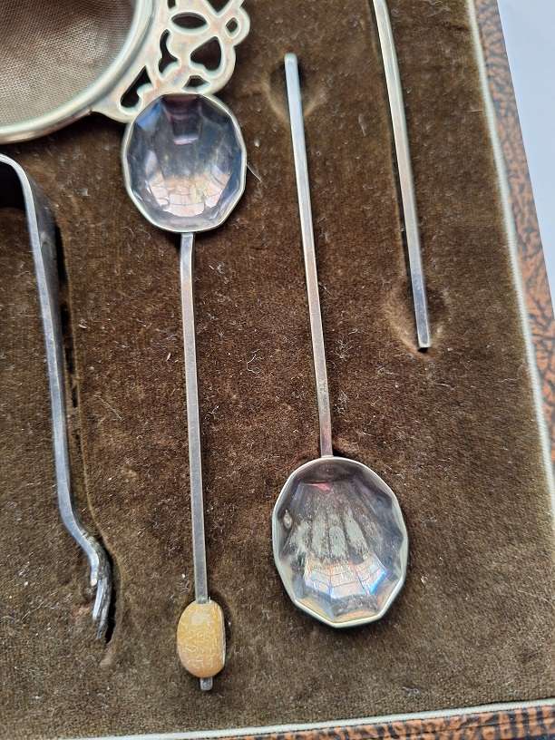 Lovely silver plated tea cutlery set