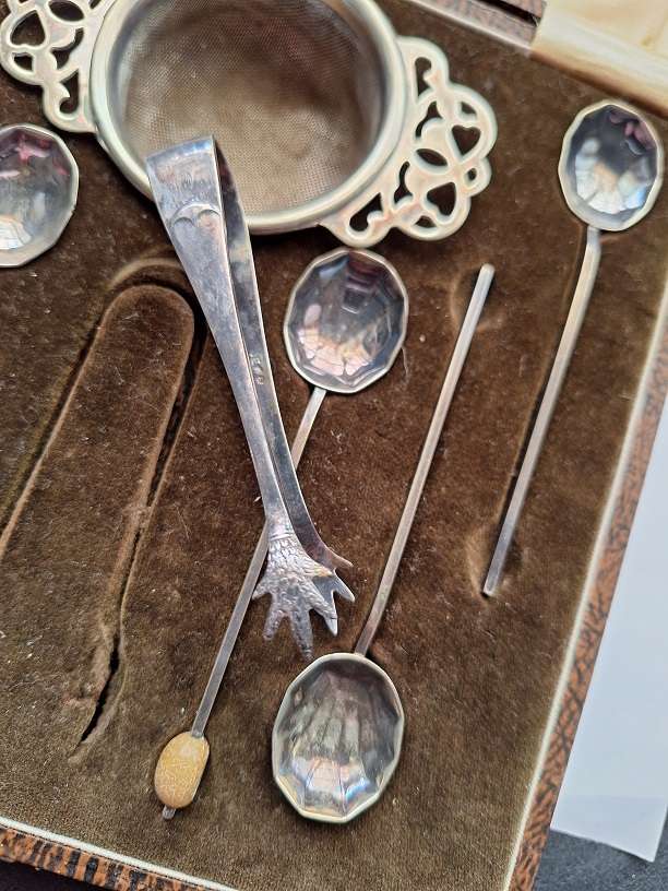 Lovely silver plated tea cutlery set