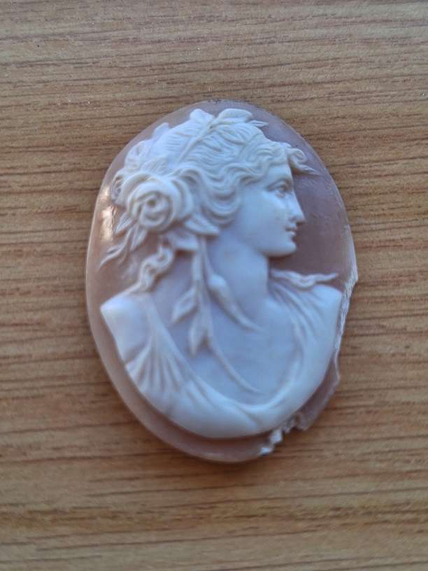 Vintage Cameo unmounted