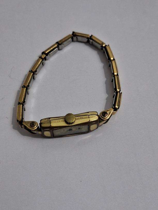 Vintage Buren rolled gold ladies watch, not working