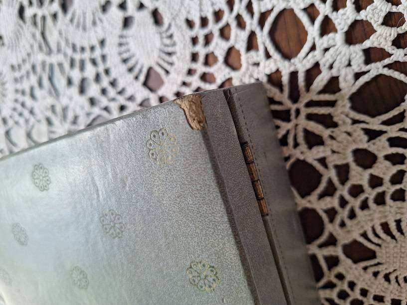 Vintage jewelery box