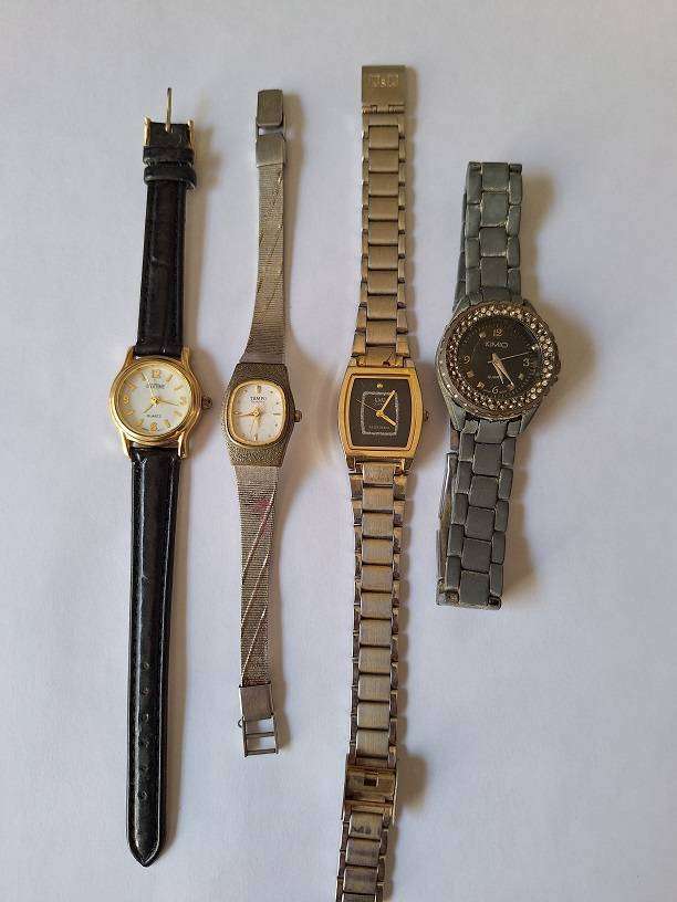 4 x Ladies watches not tested