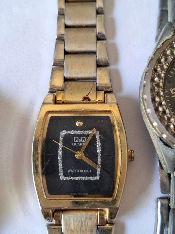 4 x Ladies watches not tested