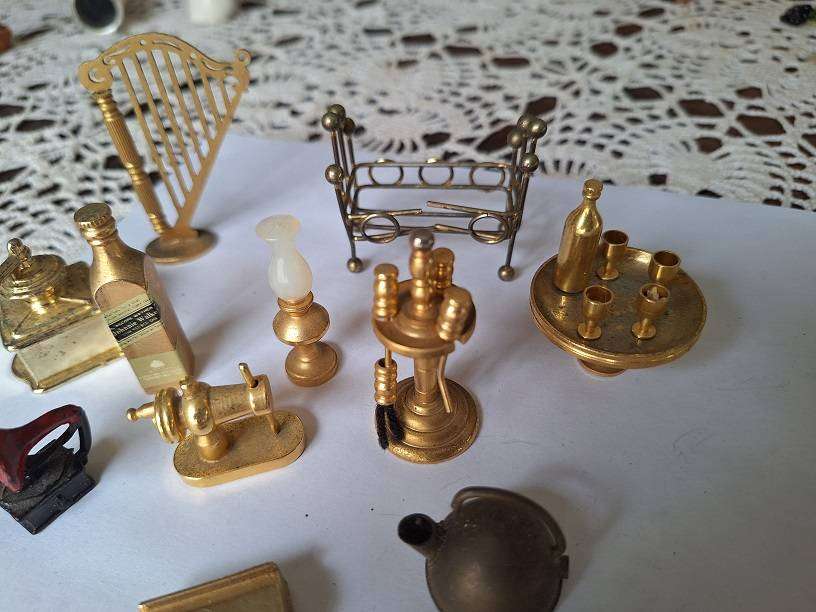 Lovely selection of printerstray ornaments