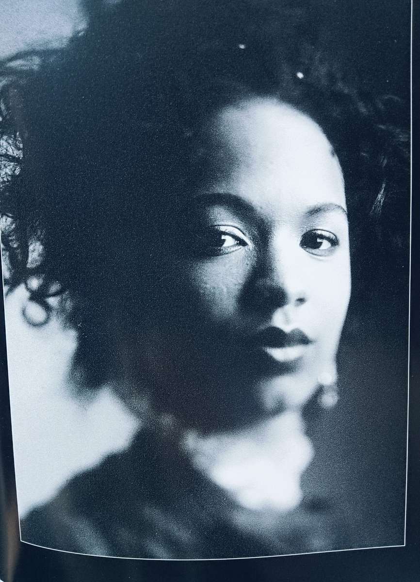 Pro Lighting Black and White Shots - Alex Lard and Jane Wood - Softcover - 160 pages