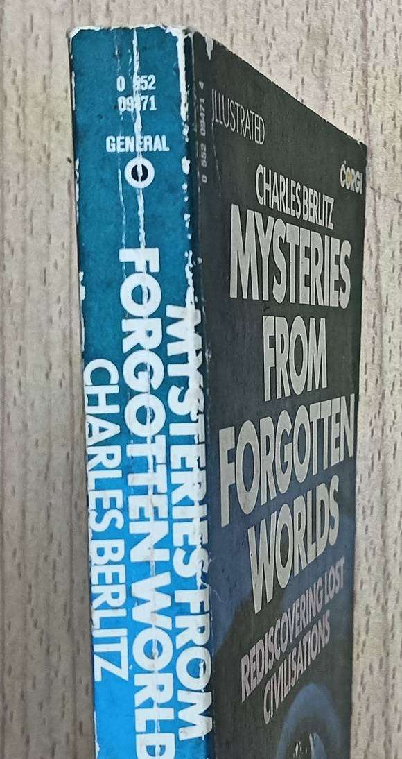 Mysteries from Forgotten Worlds - Charles Berlitz - Softcover - 222 pages