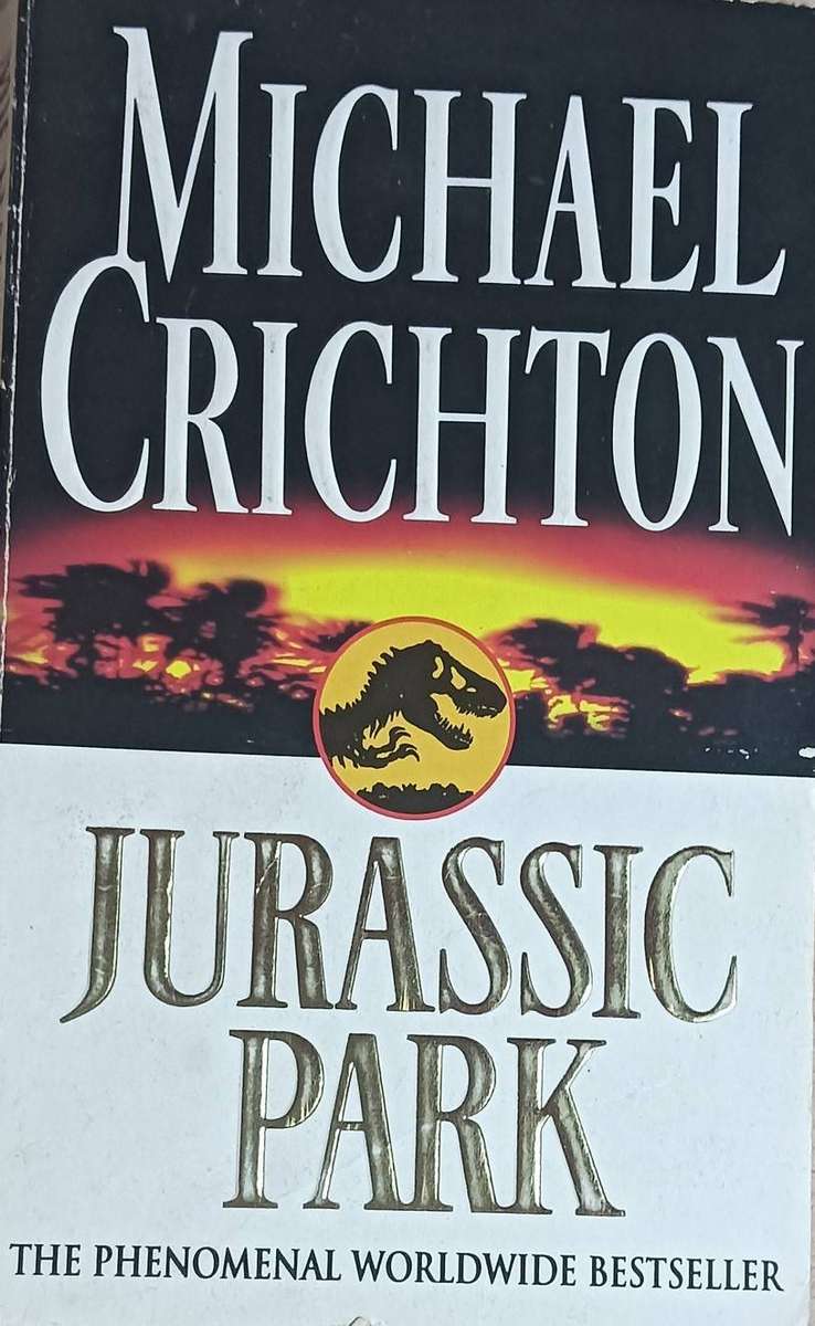 Jurassic Park - Michael Chrichton - Softcover - 399 pages