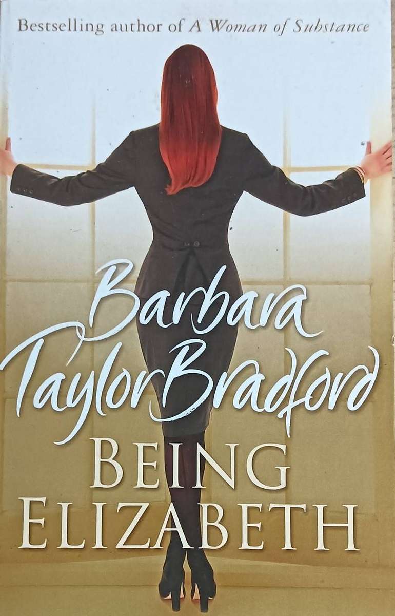 Being Elizabeth - Barbara Taylor Bradford - Softcover - 446 pages