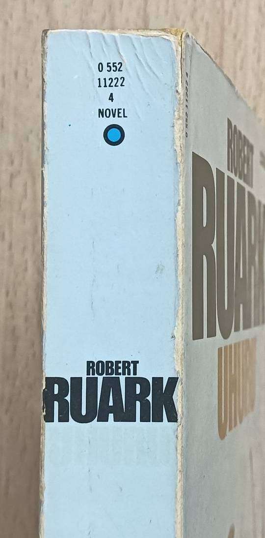 Uhuru - Robert Ruark - Softcover - 647 pages