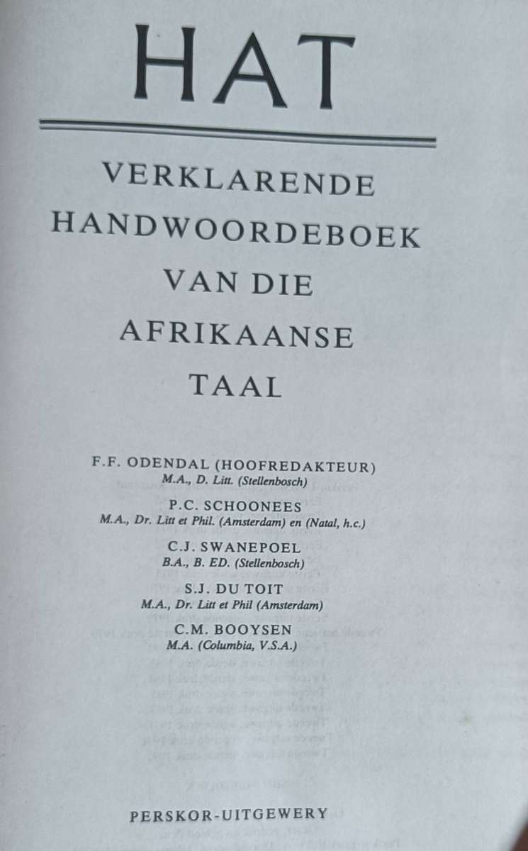 HAT Verklarende Handwoordeboek van die Afrikaanse Taal- Hardcover - 1378 pages