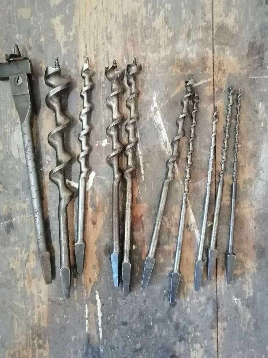 Vintage footprint auger bits